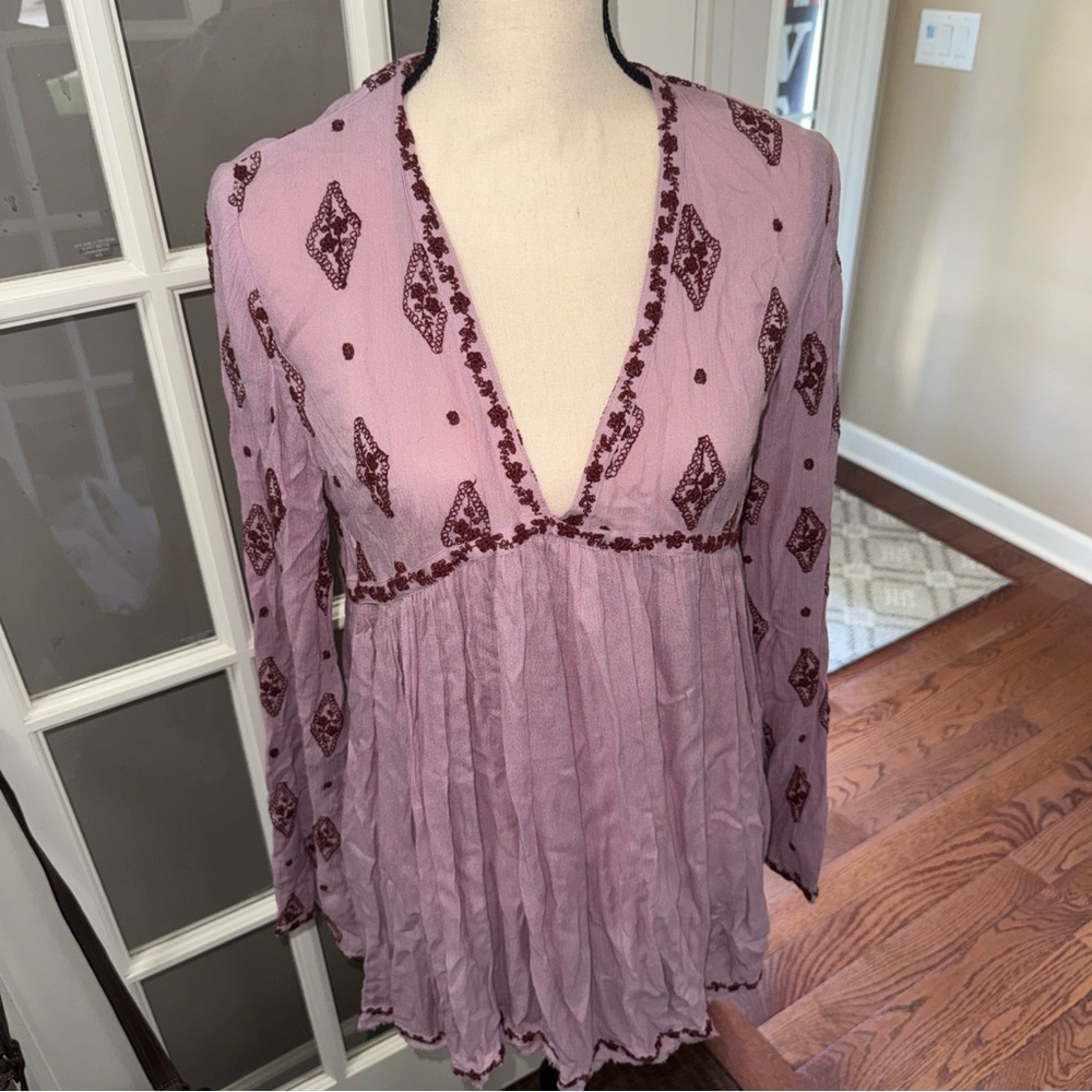 Free People Diamond Embroidered Tunic Bell Sleeve Purple V Neck Top Size XS